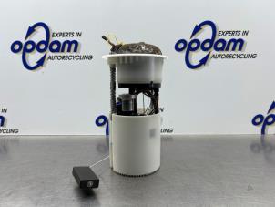 Gebruikte Benzinepomp Fiat Panda (169) 1.2, Classic Prijs € 40,00 Margeregeling aangeboden door Gebr Opdam B.V.