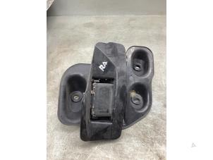 Gebruikte Radar sensor Mercedes CLA (118.3) 2.0 CLA-220 Turbo 16V Prijs € 175,00 Margeregeling aangeboden door Gebr Opdam B.V.