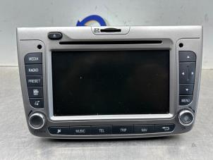 Gebruikte Display Multi Media regelunit Alfa Romeo MiTo (955) 1.3 JTDm 16V Eco Prijs € 300,00 Margeregeling aangeboden door Gebr Opdam B.V.