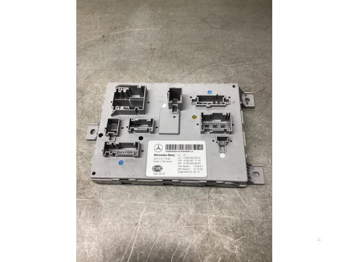 Gebruikte Computer Body Control Mercedes CLA (118.3) 2.0 CLA-220 Turbo 16V Prijs € 60,00 Margeregeling aangeboden door Gebr Opdam B.V.