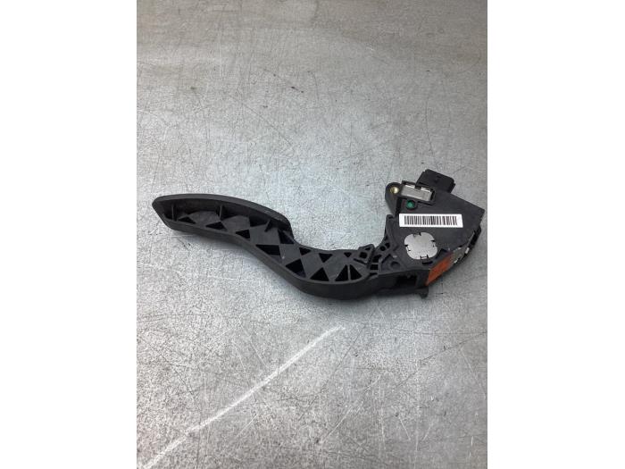 Gebruikte Gaspedaalpositie Sensor Renault Megane III Berline (BZ) 1.4 16V TCe 130 Prijs € 30,00 Margeregeling aangeboden door Gebr Opdam B.V.