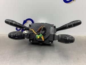 Gebruikte Licht + Raw Schakelaar Peugeot 207 SW (WE/WU) 1.6 16V Prijs € 150,00 Margeregeling aangeboden door Gebr Opdam B.V.