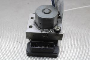 Gebruikte ABS Pomp Ford Transit Custom 2.2 TDCi 16V Prijs € 211,75 Inclusief btw aangeboden door Gebr Opdam B.V.