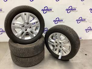 Gebruikte Sportvelgen Set Opel Agila (B) 1.2 16V Prijs € 300,00 Margeregeling aangeboden door Gebr Opdam B.V.