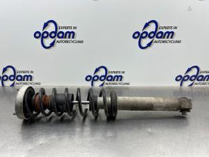 Gebruikte Achterpoot rechts BMW 5 serie (E60) 520i 24V Prijs € 50,00 Margeregeling aangeboden door Gebr Opdam B.V.