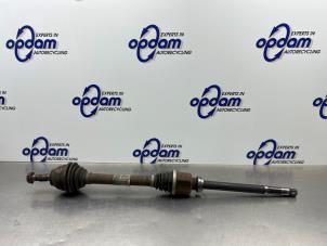 Gebruikte Aandrijfas rechts-voor Peugeot Partner (GC/GF/GG/GJ/GK) 1.6 HDI 90 Prijs € 60,00 Margeregeling aangeboden door Gebr Opdam B.V.