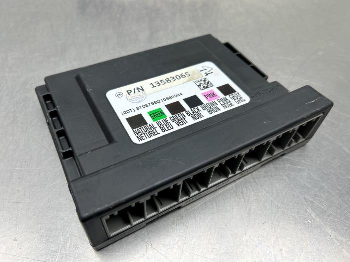 Computer Body Control van een Chevrolet Aveo (300) 1.2 16V 2011