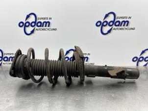 Gebruikte Mac Phersonpoot links-voor Ford Focus C-Max 1.8 16V Prijs € 50,00 Margeregeling aangeboden door Gebr Opdam B.V.