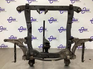 Gebruikte Subframe Opel Astra J Sports Tourer (PD8/PE8/PF8) 1.6 16V Prijs € 99,00 Margeregeling aangeboden door Gebr Opdam B.V.