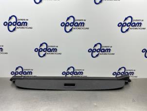 Gebruikte Dekzeil Bagageruimte Opel Astra J Sports Tourer (PD8/PE8/PF8) 1.7 CDTi 16V Prijs € 200,00 Margeregeling aangeboden door Gebr Opdam B.V.