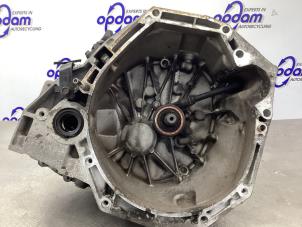 Gebruikte Versnellingsbak Renault Grand Scénic III (JZ) 1.6 16V Prijs € 450,00 Margeregeling aangeboden door Gebr Opdam B.V.