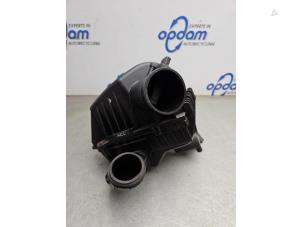 Gebruikte Luchtfilterhuis Opel Mokka/Mokka X 1.4 Turbo 16V 4x2 Prijs € 50,00 Margeregeling aangeboden door Gebr Opdam B.V.