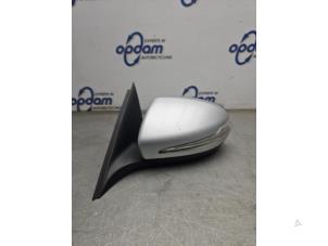 Gebruikte Spiegel Buiten links Mercedes C Estate (S205) C-220 CDI BlueTEC, C-220 d 2.2 16V Prijs € 250,00 Margeregeling aangeboden door Gebr Opdam B.V.