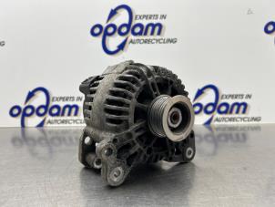 Gebruikte Alternator Volkswagen Touran (1T1/T2) 1.6 FSI 16V Prijs € 75,00 Margeregeling aangeboden door Gebr Opdam B.V.