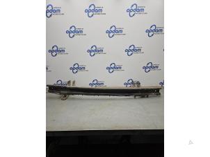 Gebruikte Bumperframe achter Ford Transit Custom 2.2 TDCi 16V Prijs € 60,50 Inclusief btw aangeboden door Gebr Opdam B.V.