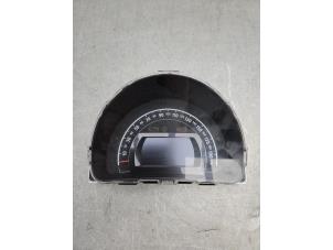 Gebruikte Kilometerteller KM Renault Twingo III (AH) 1.0 SCe 75 12V Prijs € 125,00 Margeregeling aangeboden door Gebr Opdam B.V.