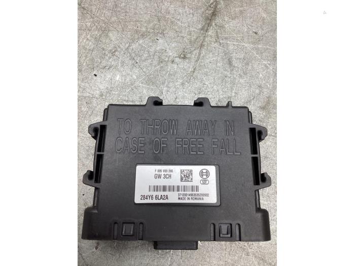 Gebruikte Gateway module Renault Twingo III (AH) 1.0 SCe 75 12V Prijs € 40,00 Margeregeling aangeboden door Gebr Opdam B.V.