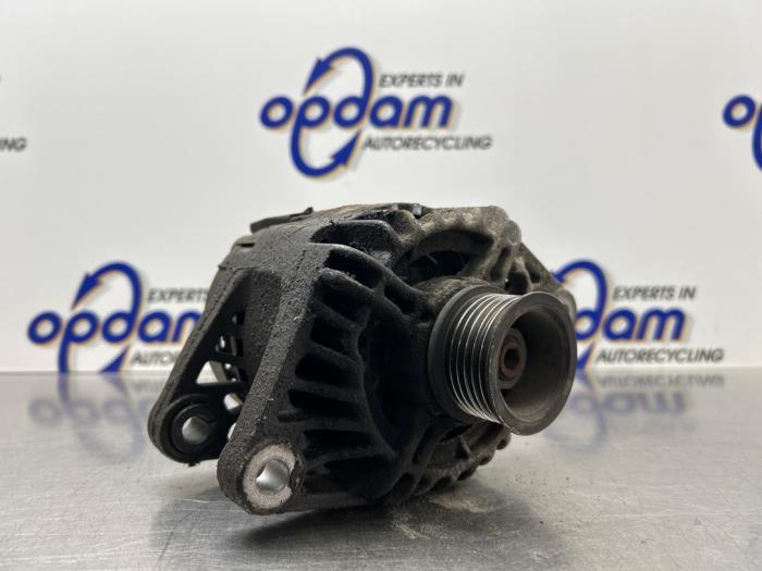Gebruikte Dynamo Alfa Romeo GT (937) 2.0 JTS 16V Prijs € 50,00 Margeregeling aangeboden door Gebr Opdam B.V.