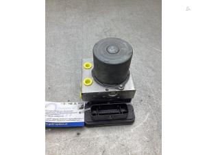 Gebruikte ABS Pomp Volkswagen Polo VI (AW1) 1.6 TDI 16V 95 Prijs € 200,00 Margeregeling aangeboden door Gebr Opdam B.V.