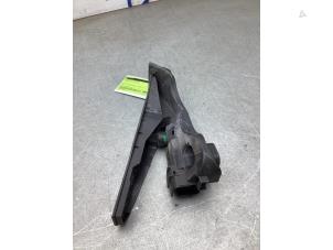 Gebruikte Gaspedaalpositie Sensor Volkswagen Passat Variant (365) 1.4 TSI 16V Prijs € 25,00 Margeregeling aangeboden door Gebr Opdam B.V.