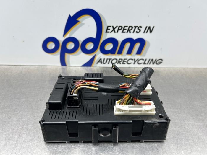Gebruikte Bodycontrol Module Nissan Micra (K12) 1.2 16V Prijs € 100,00 Margeregeling aangeboden door Gebr Opdam B.V.