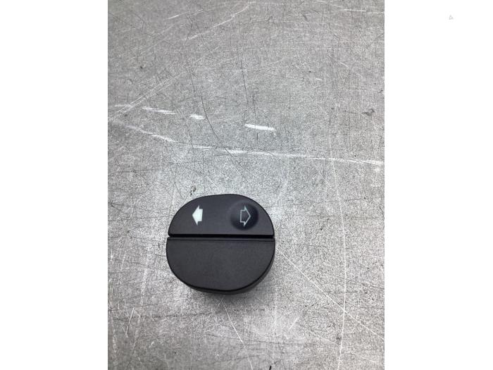 Elektrisch Raam Schakelaar van een Ford Transit Connect 1.8 TDCi 90 2011