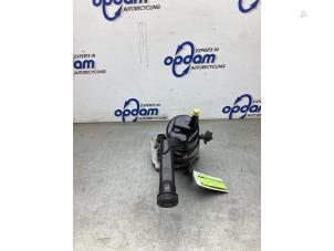 Gebruikte Stuurbekrachtiging Pomp Citroen C4 Grand Picasso (UA) 2.0 16V Autom. Prijs € 75,00 Margeregeling aangeboden door Gebr Opdam B.V.