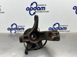 Gebruikte Fusee rechts-voor Ford Fiesta 5 (JD/JH) 1.3 Prijs € 50,00 Margeregeling aangeboden door Gebr Opdam B.V.