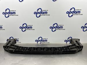 Gebruikte Bumperbalk voor Peugeot 308 SW (4E/H) 1.6 VTI 16V Prijs € 35,00 Margeregeling aangeboden door Gebr Opdam B.V.