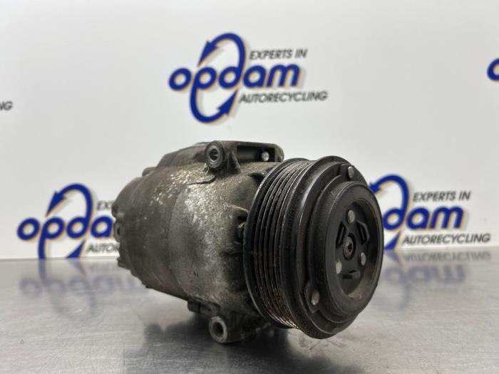 Gebruikte Aircopomp Opel Astra J Sports Tourer (PD8/PE8/PF8) 1.7 CDTi 16V Prijs € 99,00 Margeregeling aangeboden door Gebr Opdam B.V.