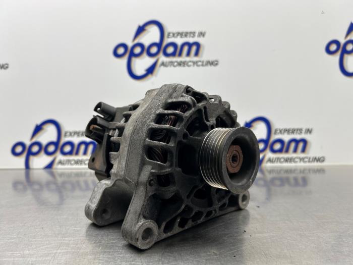 Gebruikte Dynamo Peugeot 206 (2A/C/H/J/S) 1.6 XS,XT Prijs € 60,00 Margeregeling aangeboden door Gebr Opdam B.V.