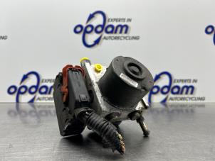 Gebruikte ABS Pomp Suzuki Swift (ZA/ZC/ZD1/2/3/9) 1.3 D 16V Prijs € 350,00 Margeregeling aangeboden door Gebr Opdam B.V.