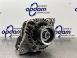 Gebruikte Alternator Mitsubishi Space Star (A0) 1.0 12V Prijs € 60,00 Margeregeling aangeboden door Gebr Opdam B.V.