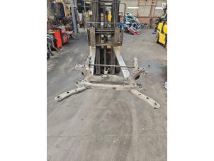 Gebruikte Subframe Volkswagen Crafter (SY) 2.0 TDI FWD Prijs € 350,00 Margeregeling aangeboden door Gebr Opdam B.V.