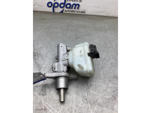 Gebruikte Hoofdremcilinder Volkswagen Caddy IV 2.0 TDI 75 Prijs € 36,30 Inclusief btw aangeboden door Gebr Opdam B.V.