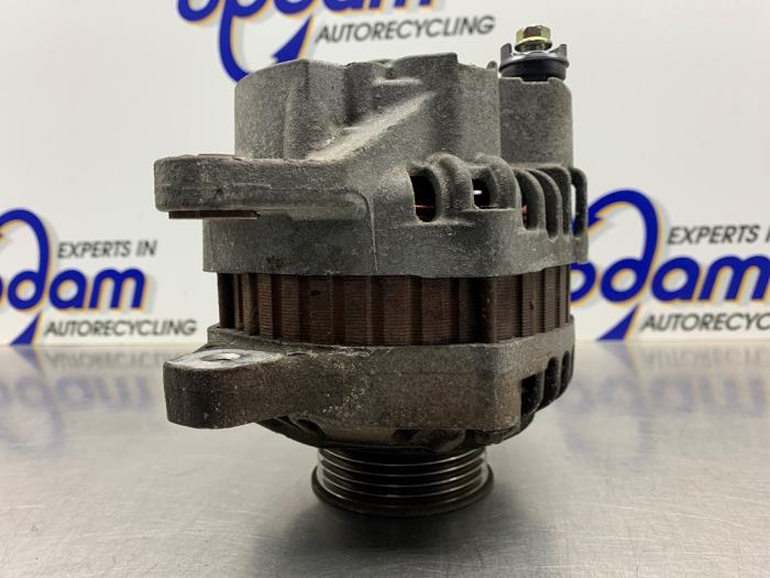 Dynamo van een Honda Jazz (GD/GE2/GE3) 1.2 i-DSi 2005