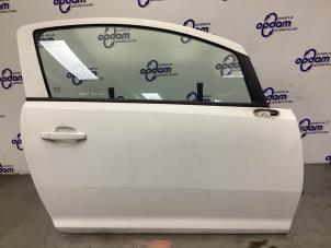 Gebruikte Deur 2Deurs rechts Opel Corsa D 1.3 CDTi 16V ecoFLEX Prijs € 100,00 Margeregeling aangeboden door Gebr Opdam B.V.