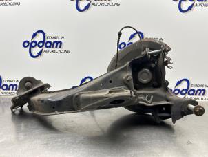 Gebruikte Fusee rechts-achter Mini Countryman (F60) 1.5 12V Cooper Prijs € 175,00 Margeregeling aangeboden door Gebr Opdam B.V.