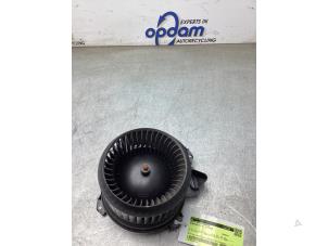 Gebruikte Chaufage Ventilatiemotor Mercedes GLA (156.9) 1.6 180 16V Prijs € 50,00 Margeregeling aangeboden door Gebr Opdam B.V.