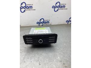 Gebruikte Multi Media Regelunit Mercedes GLA (156.9) 1.6 180 16V Prijs € 350,00 Margeregeling aangeboden door Gebr Opdam B.V.