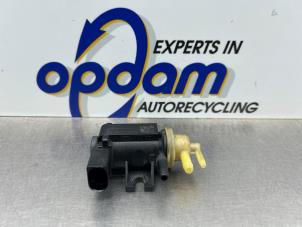 Gebruikte Overdrukklep Turbo Skoda Fabia II Combi 1.2 TDI 12V Greenline Prijs € 25,00 Margeregeling aangeboden door Gebr Opdam B.V.