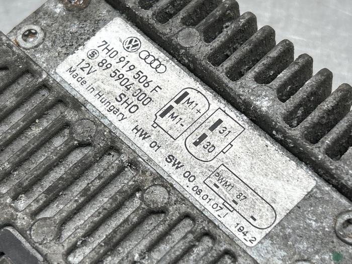 Computer Koeling van een Volkswagen Transporter T5 2.5 TDi PF 2007