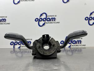 Gebruikte Licht + Raw Schakelaar Volkswagen Transporter T5 2.5 TDi PF Prijs € 100,00 Margeregeling aangeboden door Gebr Opdam B.V.