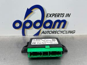 Gebruikte PDC Module Citroen C4 Cactus (0B/0P) 1.2 PureTech 82 12V Prijs € 60,00 Margeregeling aangeboden door Gebr Opdam B.V.