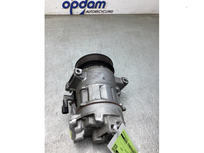 Gebruikte Pomp Airco Renault Espace (RFCJ) 1.6 Tce 200 Prijs € 200,00 Margeregeling aangeboden door Gebr Opdam B.V.