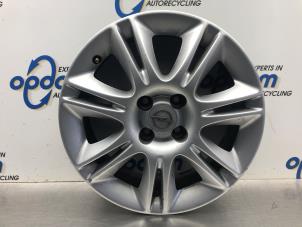 Gebruikte Sportvelgen Set Opel Corsa D 1.2 16V Prijs € 150,00 Margeregeling aangeboden door Gebr Opdam B.V.