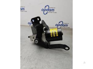 Gebruikte ABS Pomp Kia Niro I (DE) 1.6 GDI Hybrid Prijs € 200,00 Margeregeling aangeboden door Gebr Opdam B.V.