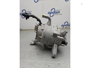 Gebruikte Dynamo Kia Niro I (DE) 1.6 GDI Hybrid Prijs € 250,00 Margeregeling aangeboden door Gebr Opdam B.V.