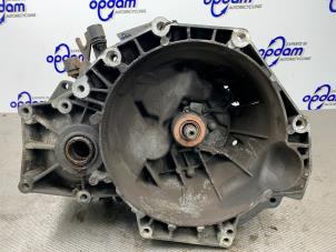 Gebruikte Versnellingsbak Saab 9-3 II (YS3F) 2.0T 16V Prijs € 299,00 Margeregeling aangeboden door Gebr Opdam B.V.