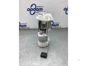 Gebruikte Benzinepomp Toyota Aygo X 1.0 12V VVT-i Prijs € 100,00 Margeregeling aangeboden door Gebr Opdam B.V.